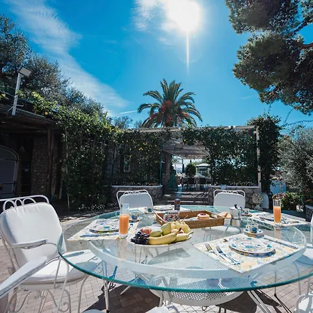La Canostra Capri - Luxury Ad *