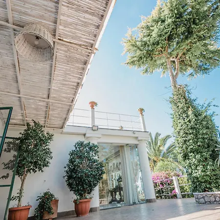 La Canostra Capri - Luxury Ad *