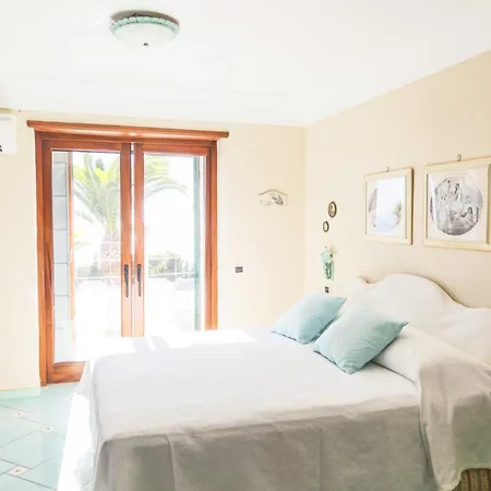 La Canostra Capri - Luxury Ad *
