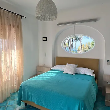 La Canostra Capri - Luxury Ad