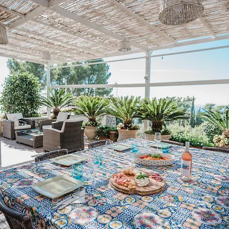 Pensión La Canostra Capri - Luxury Ad